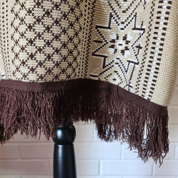 Vintage 70's Serape/Poncho w/Fringe - Picture 4 of 4